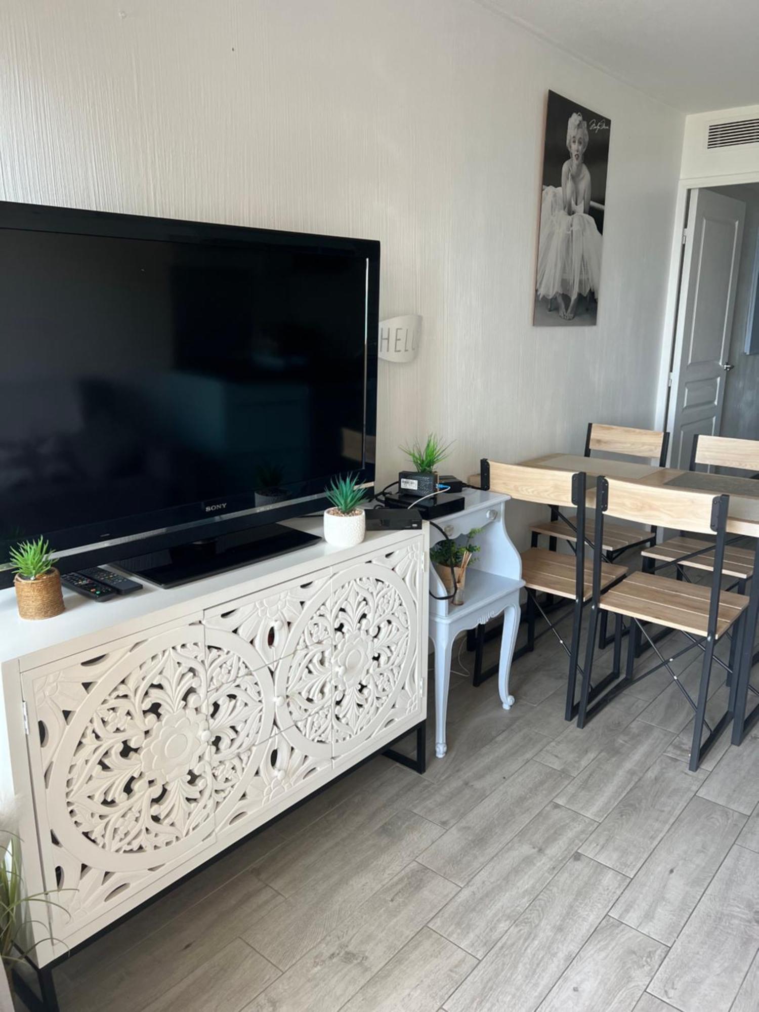 Joli 2 Pieces Aux Pieds Des Plages Cannes Exterior foto